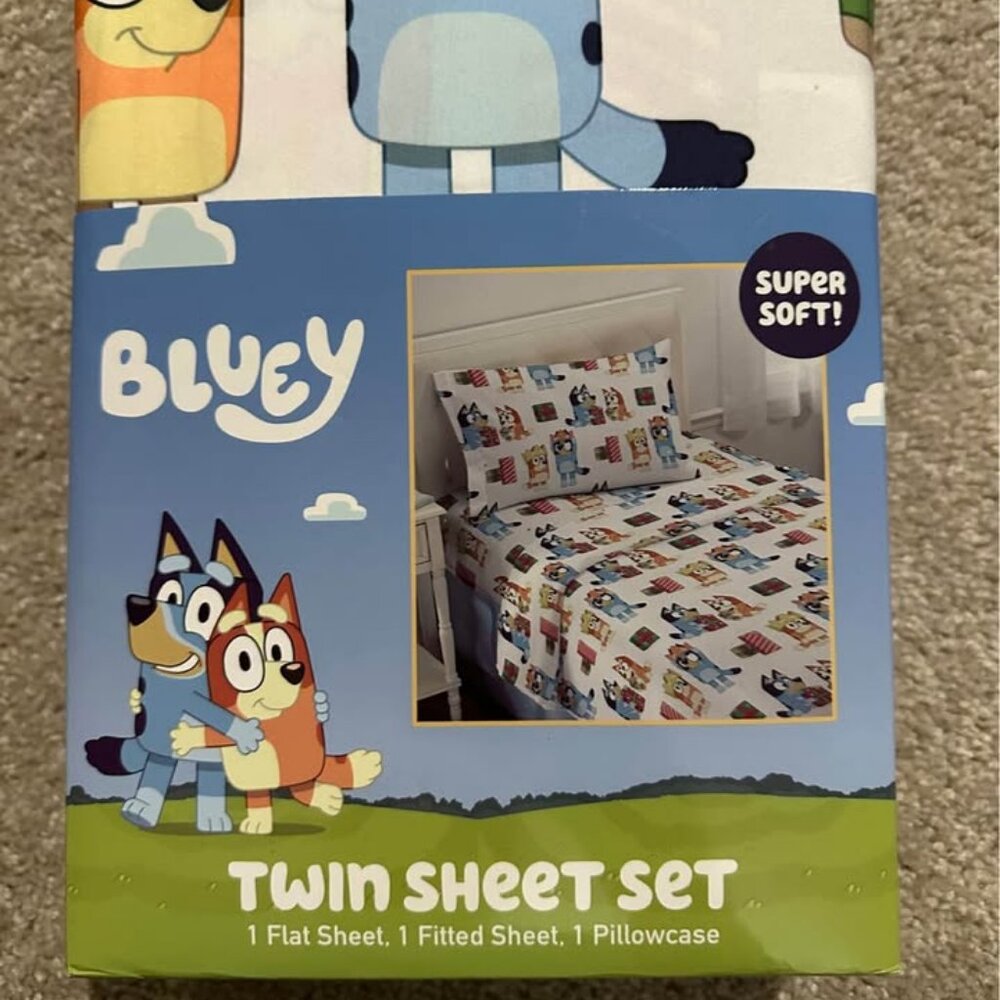 NEW Bluey Twin Sheet Set (1 flat sheet, 1 fitted sheet, 1 pillowcase)